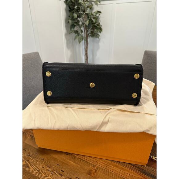 Louis Vuitton On My Side MM Noir Bag - Picture 11 of 16